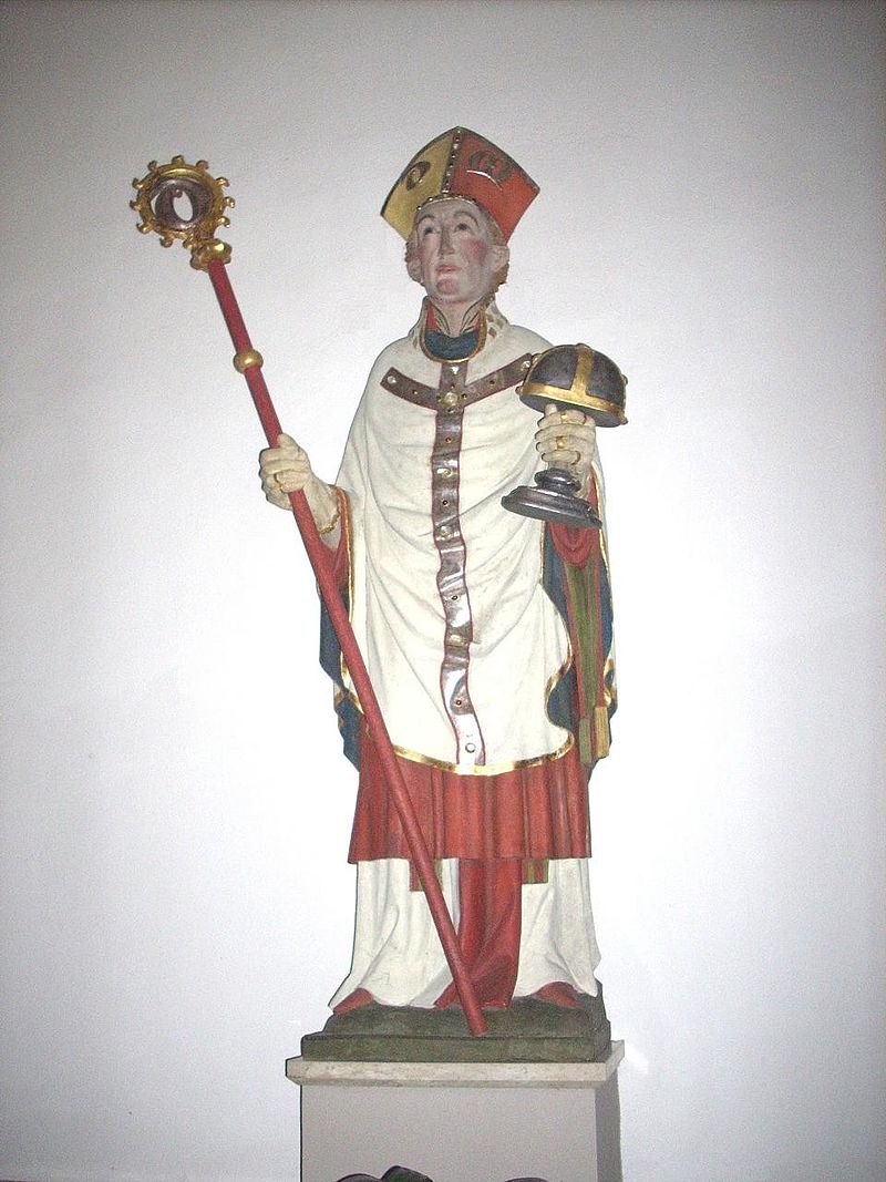 800px Hildesheim St Godehard Statue